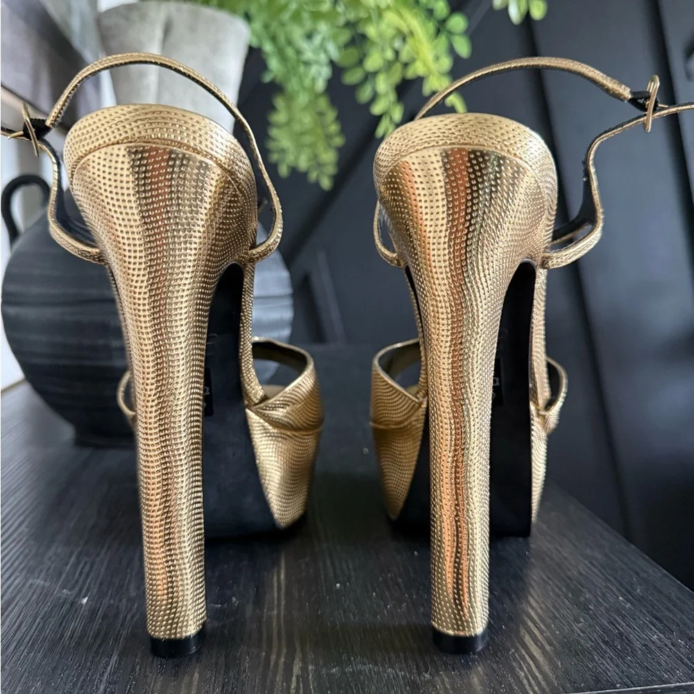 Aldo Gold Platform Heels - Picture 2 of 7